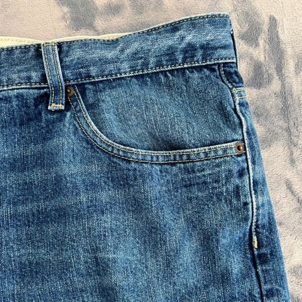 Tommy Hilfiger Relaxed Freedom Jeans 42x30 Medium Wash 100% Cotton 5 Pocket Men - Picture 12 of 12